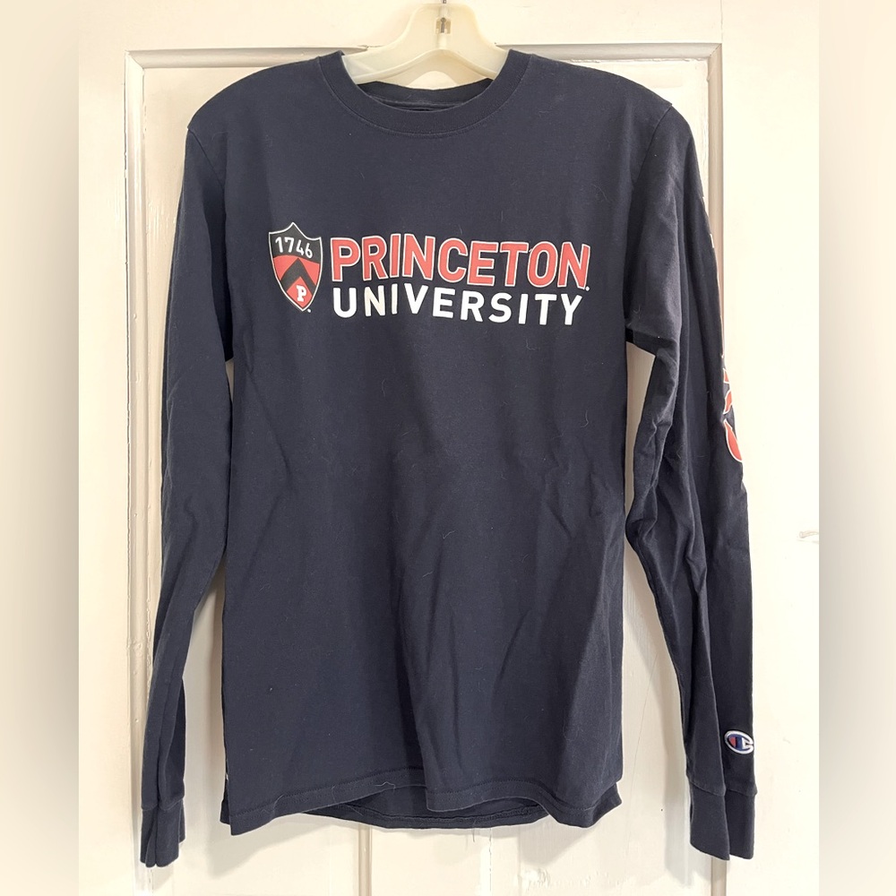 Princeton University champion size small long sleeve navy Tshirt